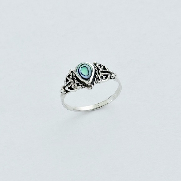 Sterling Silver Teardrop Abalone Ring with Swirls, Pear Shape Rings, Seashells - Picture 13 of 13
